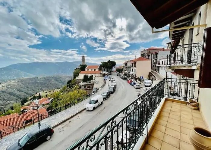 Clockview Arachova