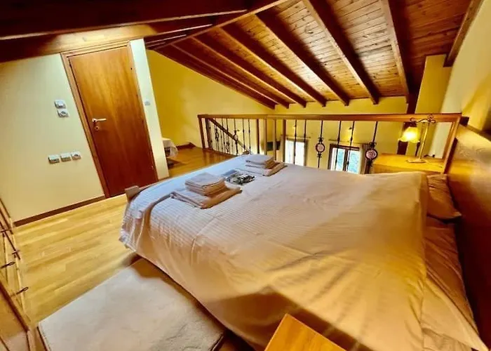 Clockview * Arachova